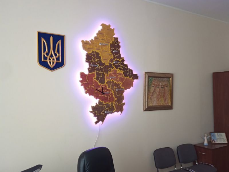 Карта Донецької області з підсвічуванням та годинниками